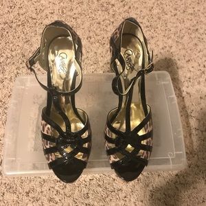 Carlos Santana 7.5 Heels